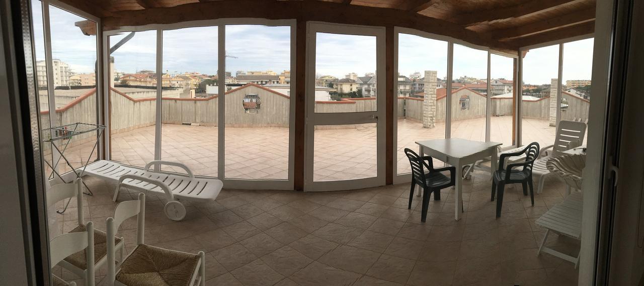 Claudia Residence Alba Adriatica Bagian luar foto